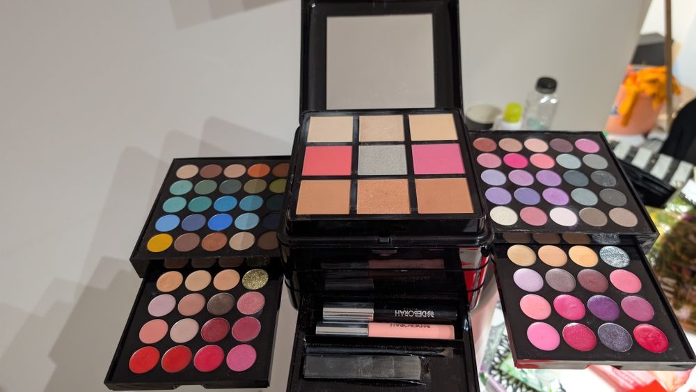 Trusa Deborah machiaj