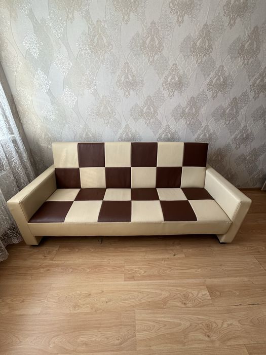 Диван, кожанный раскладной