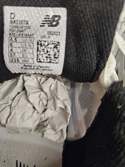 Продам кросовки новые