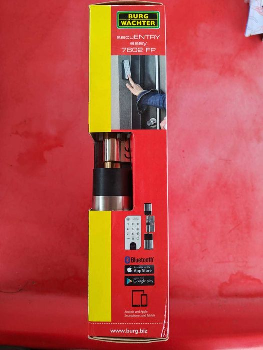 Sistem electronic de închidere a ușilor