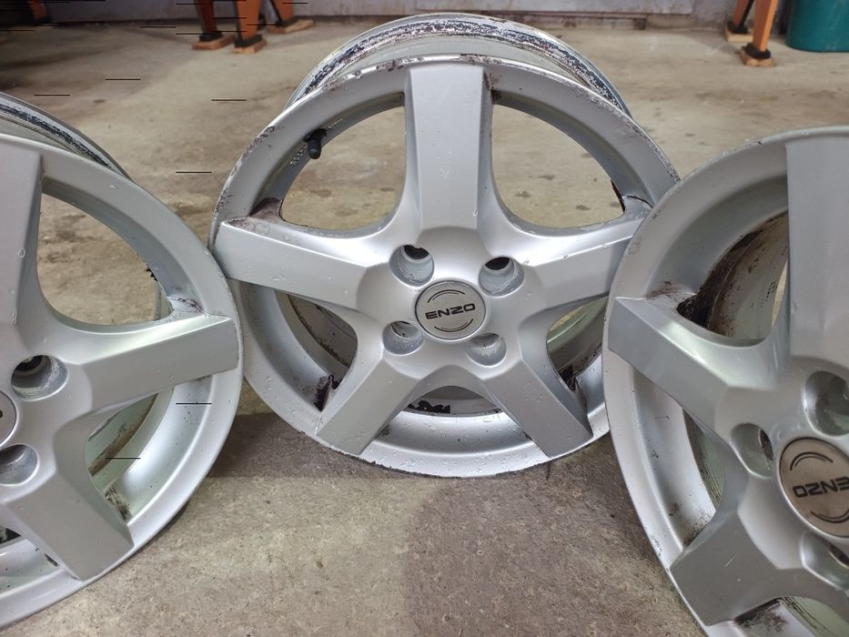 Jante aliaj Enzo R15