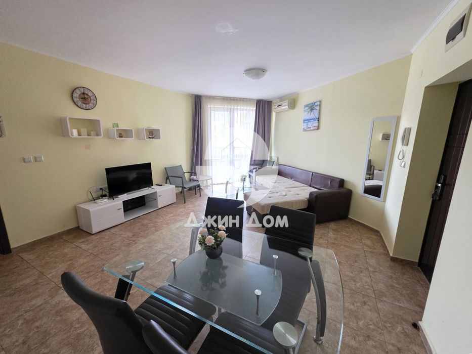 Тристаен апартамент в к-с „Аполон 3“, с. Равда