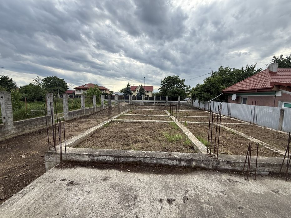 Vand Teren Intravilan Bacau, Dumbrava