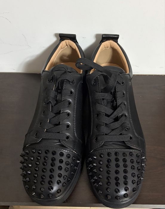 Christian louboutin кожени обувки
