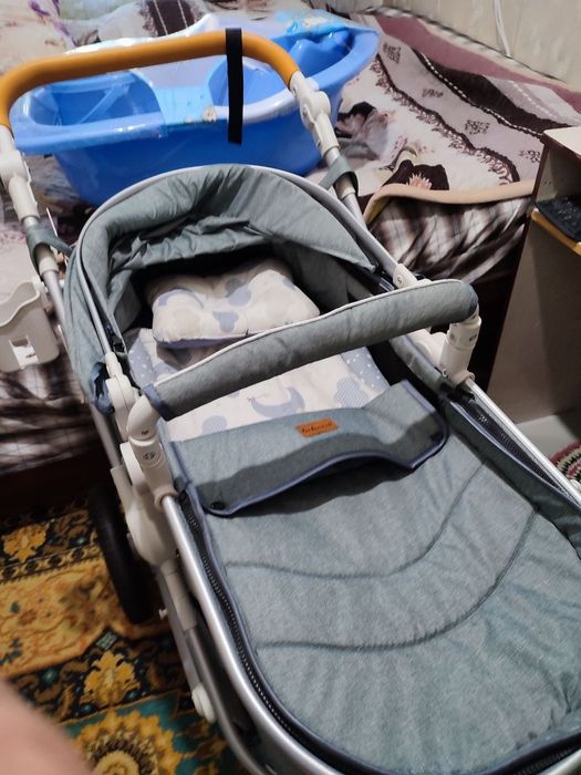 Коляска для детей 3 в 1