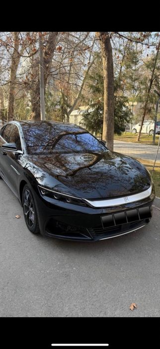 BYD HAN  2024 год .605 км