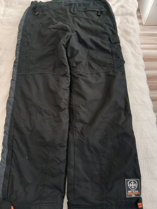 Pantaloni pentru ski