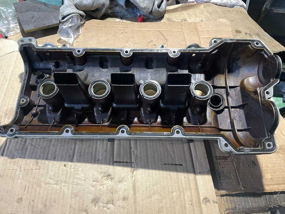 Капак на Клапани Лява Страна Porsche Cayenne 957 4,8 V8