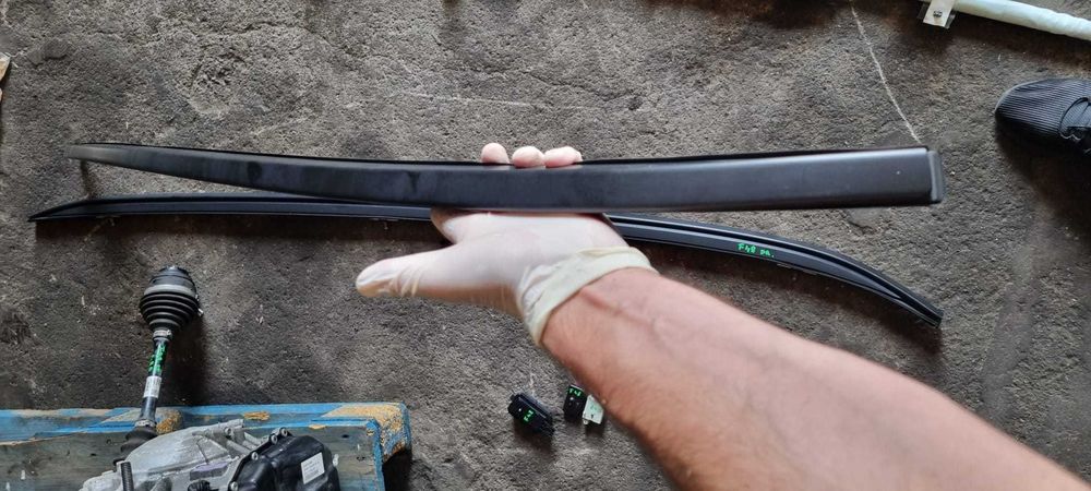 Bare bari longitudinale negre BMW X1 F48