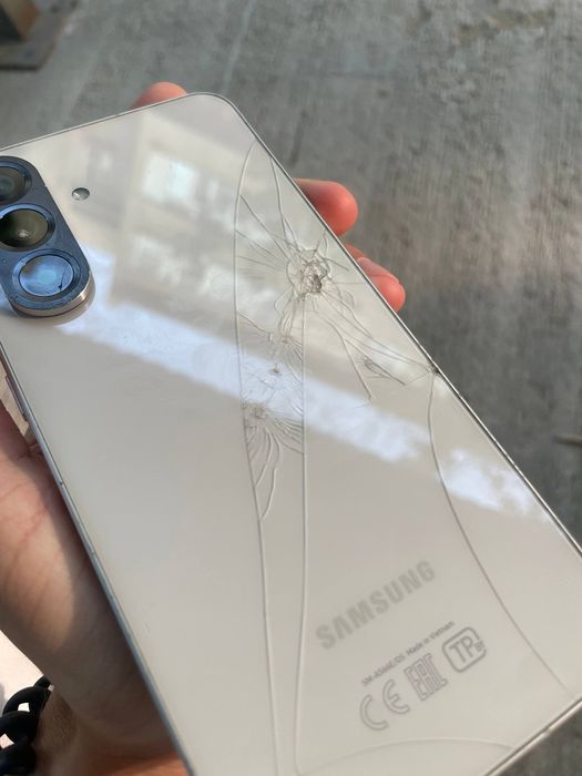 продается Samsung A56 8/256