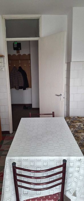 Apartament cu 2 camere,cartier Rovine.