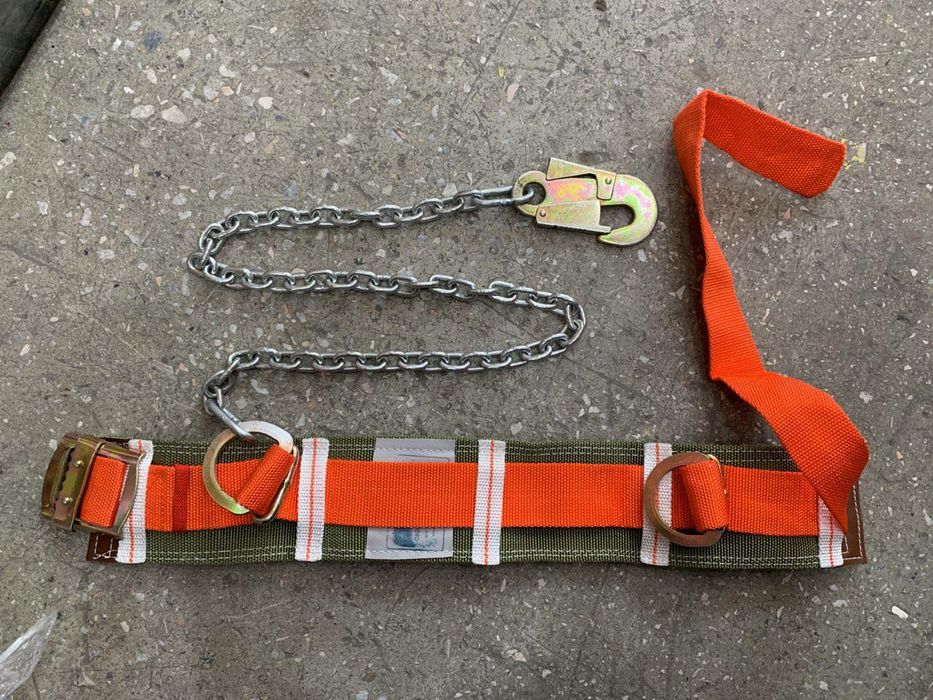 Мантажный пояс с цепю, страховочный пояс