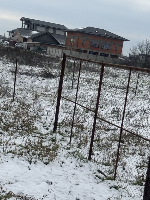 Vanzare teren intravilan