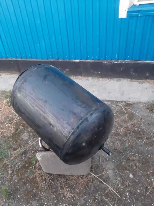 Бачок на душ душқа