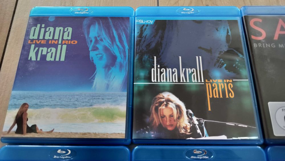 Lot Blu-ray Diana Krall Sade Michael Bolton Phil Collins Genesis etc