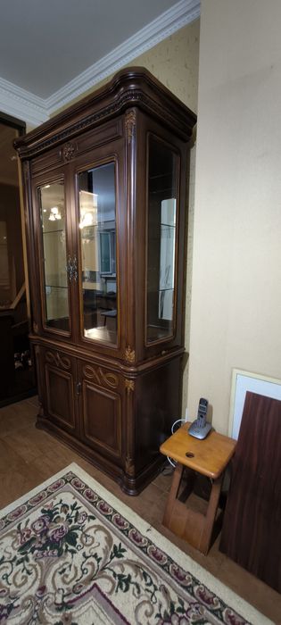Сервант классический