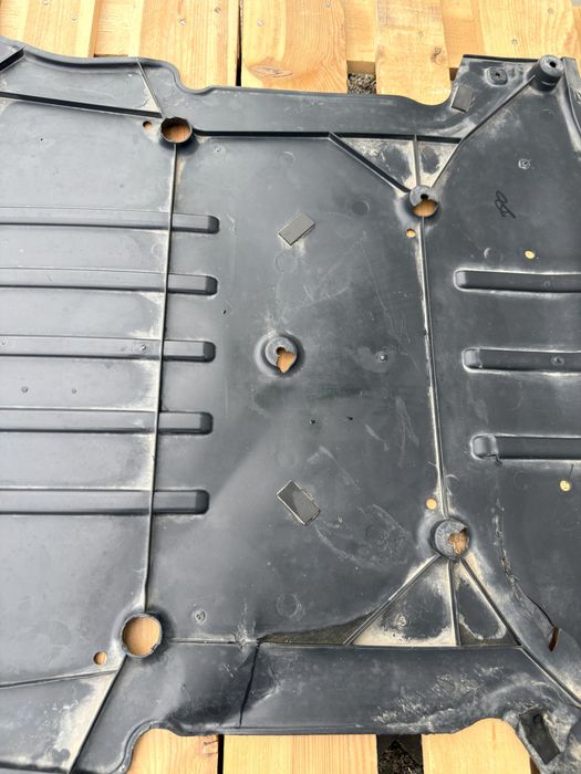 Кора под шаси AUDI Q4 VW ID.3 ID.4 1EA825236C