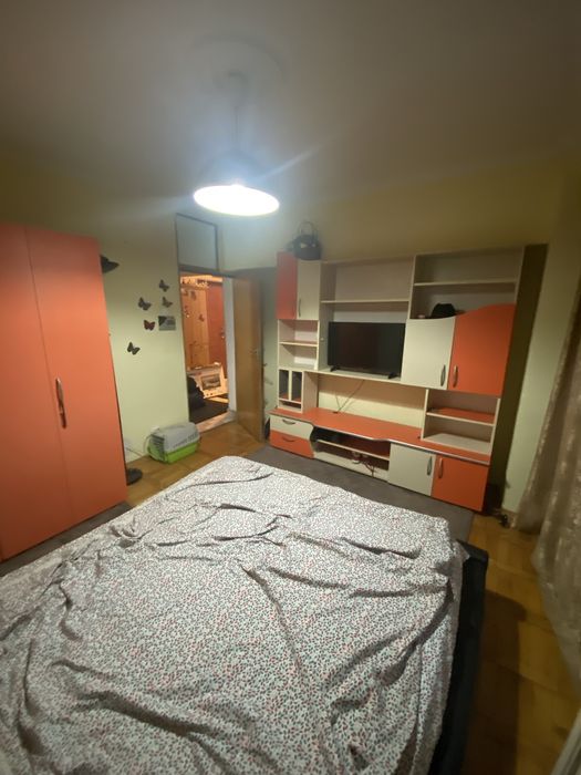 Inchiriez Apartament 2Camere Fratii Golesti Moll Arges 1500