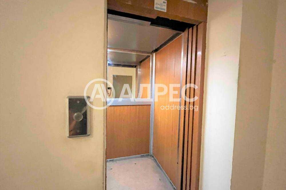 Продава се Двустаен апартамент в Разград, Център - 63 кв.м за 1692 €/кв.м - Снимка #7
