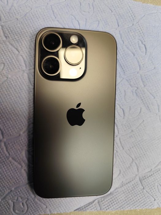 iPhone 15Pro  и Apple watch 10