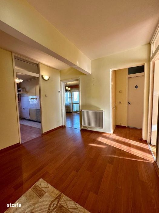 Apartament 4 camere, 2 balcoane , 2 bai. Comision 0