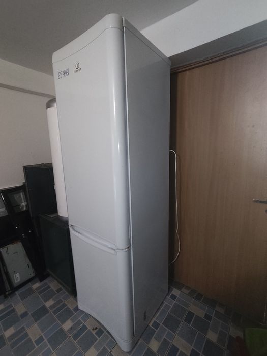 Холодильник Indesit высота 1,70
