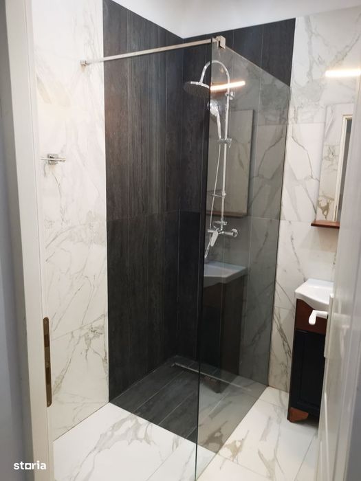 3 camere, 2 dormitoare,1 bai, living cu bucatarie,