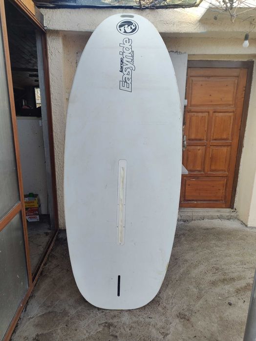 Windsurf дъска 220 ltr. Подходяща за начинаещи и училища