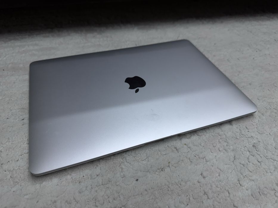MacBook Air M1 - 13,3/512Gb/RAM-8Gb