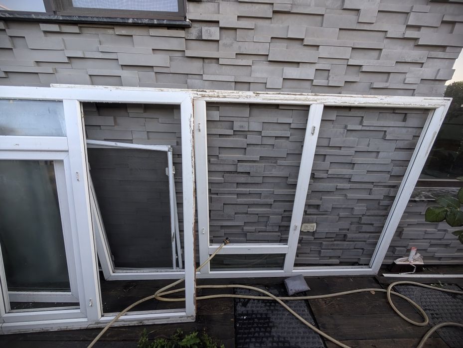 Ferestre termopan de la un apartament