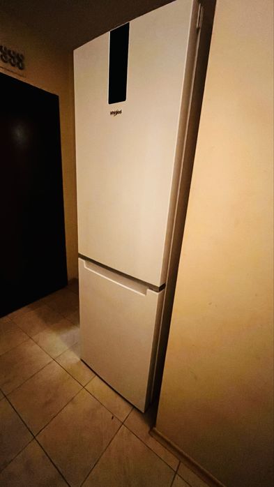 Хладилник с Фризер Whirlpool Nofrost