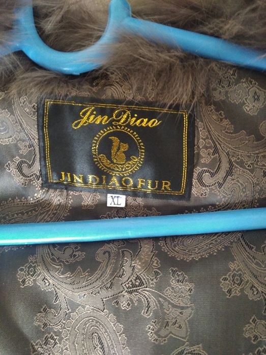 Желетка  песец срочна продам