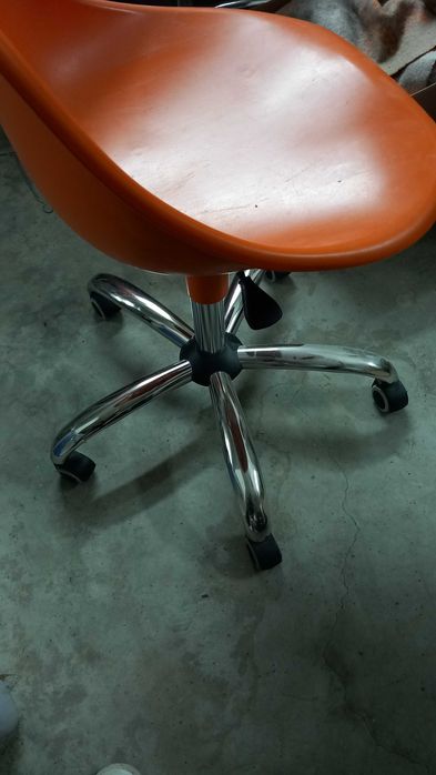 Учинически стол работен