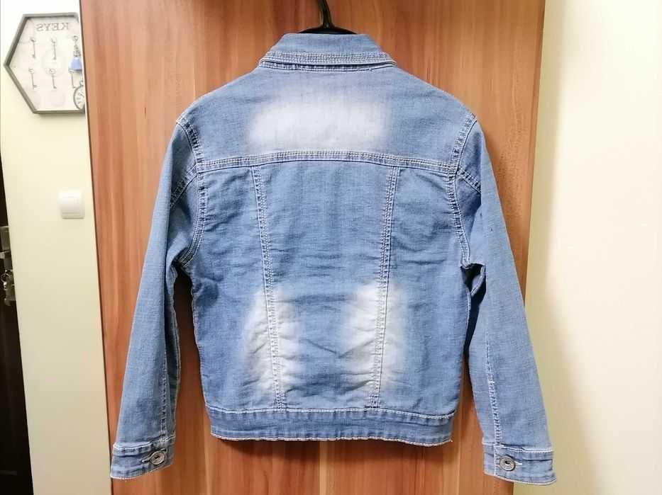 Кокетно дънково яке