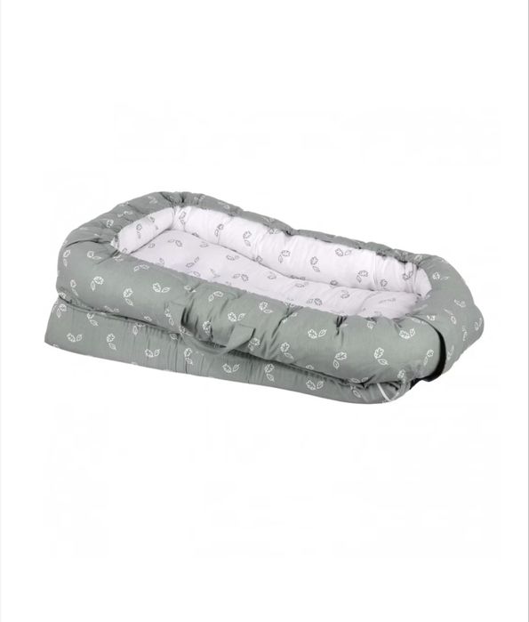 Гнездо SeviBebe Tiny Leaves против рефлукс