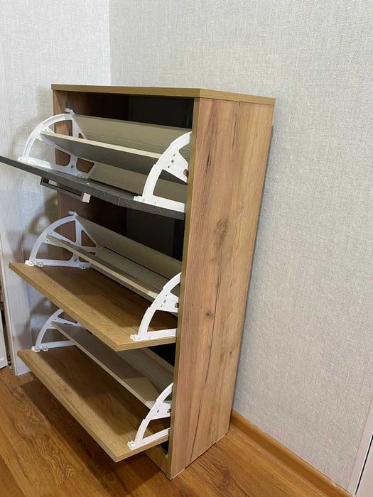 Продам обцвницу для прихожей в отличном состоянии