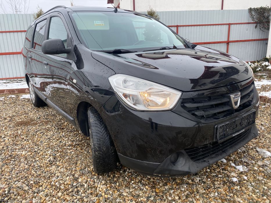 Dacia Lodgy 1.6 MPI cu GPL și 7 Locuri