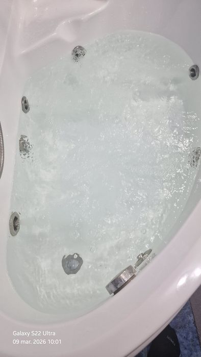 Cada cu hidromasaj si baterie