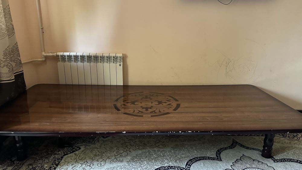 Stol xontaxta sotiladi