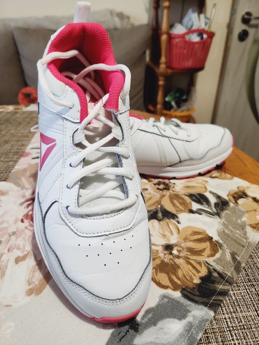 REEBOK маратонки