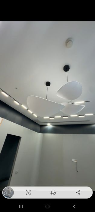 Люстры белые 3 шт разного диаметра