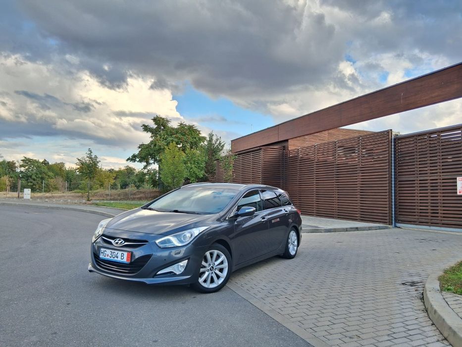 HYUNDAI I40