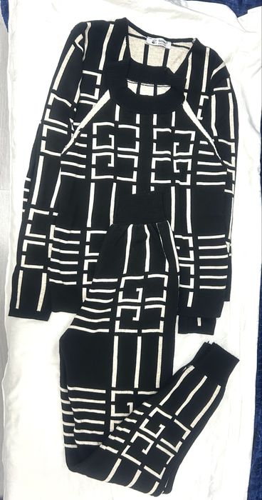 Compleu din 3 piese pantaloni+bluza+maiou S-M