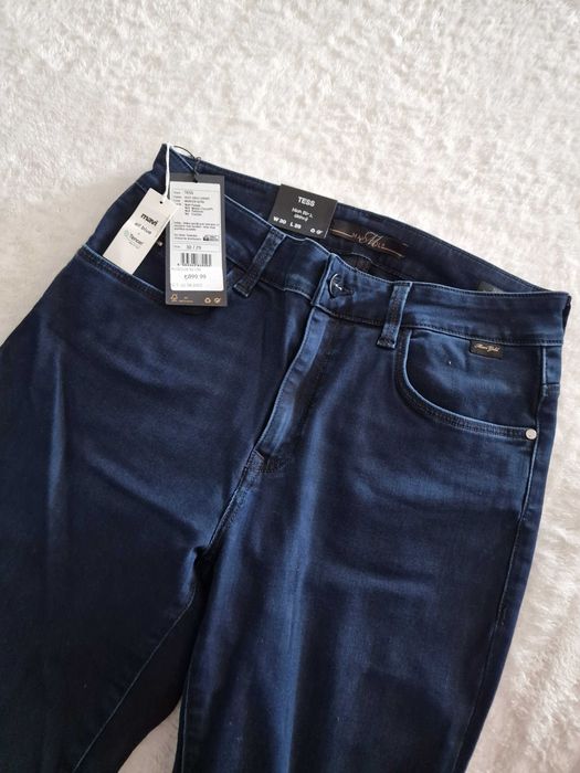 Дамск панталон на фирма 29 desire и тъмно сини дънки
