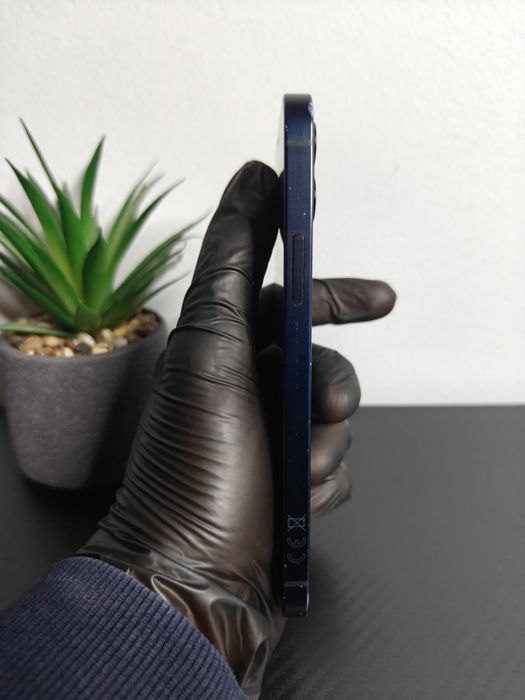 iPhone 12, 64GB Black • Perfect Funcțional! • Condiție Bună!