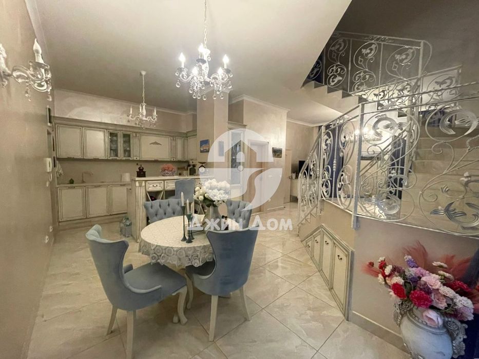 Продава се Мезонет в Свети Влас - 192 кв.м за 784 €/кв.м - Снимка #1