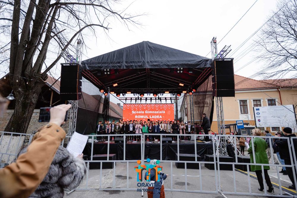 Sonorizare, scena, lumini, ecrane led, macara video