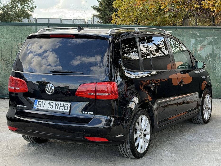 VOLKSWAGEN Touran 2012 — imagine 3