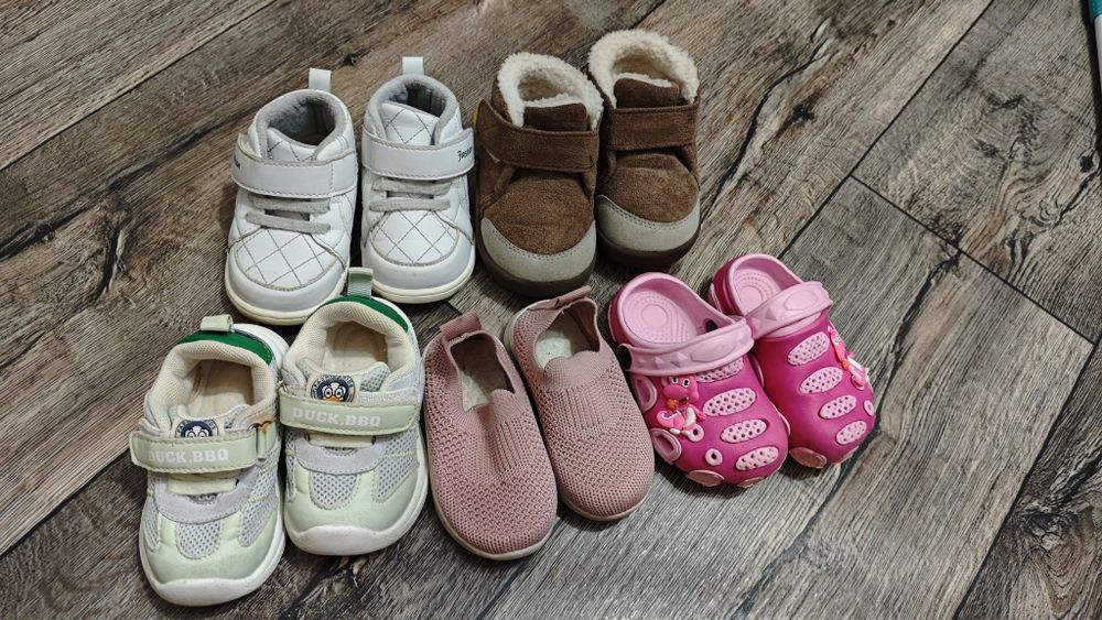 Продам обувь на девочку