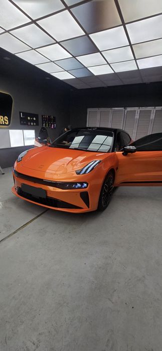 Zeekr 001 z sport 2024 год